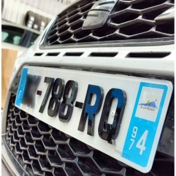 Plaque d'immatriculation ,avec lettrage en relief 3d de 5mm d'épaisseur, donnez un look unique a votre véhicule.